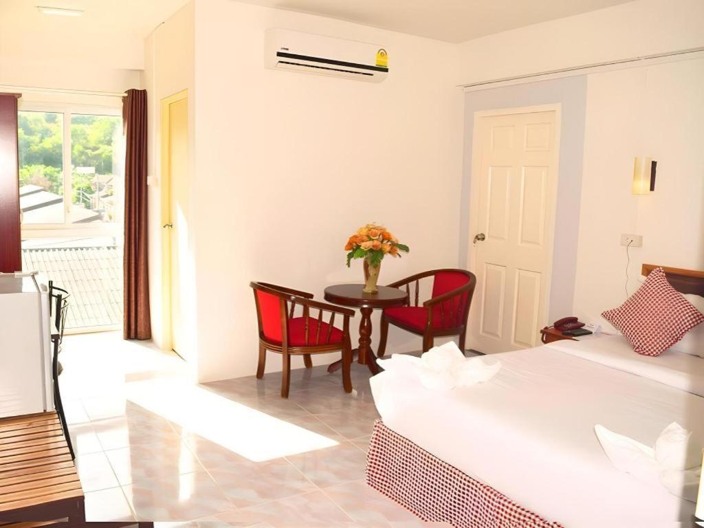 Hotel De Ratt Phuket Patong ภายนอก รูปภาพ