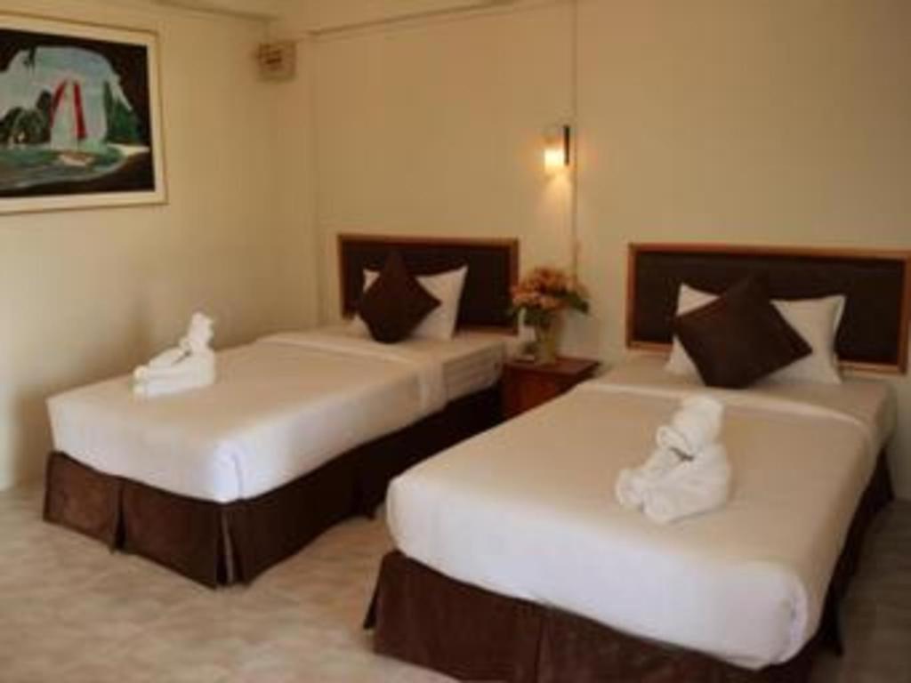 Hotel De Ratt Phuket Patong ภายนอก รูปภาพ