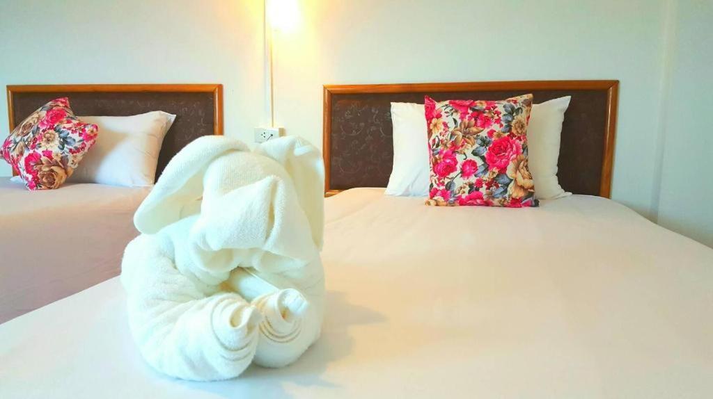 Hotel De Ratt Phuket Patong ภายนอก รูปภาพ