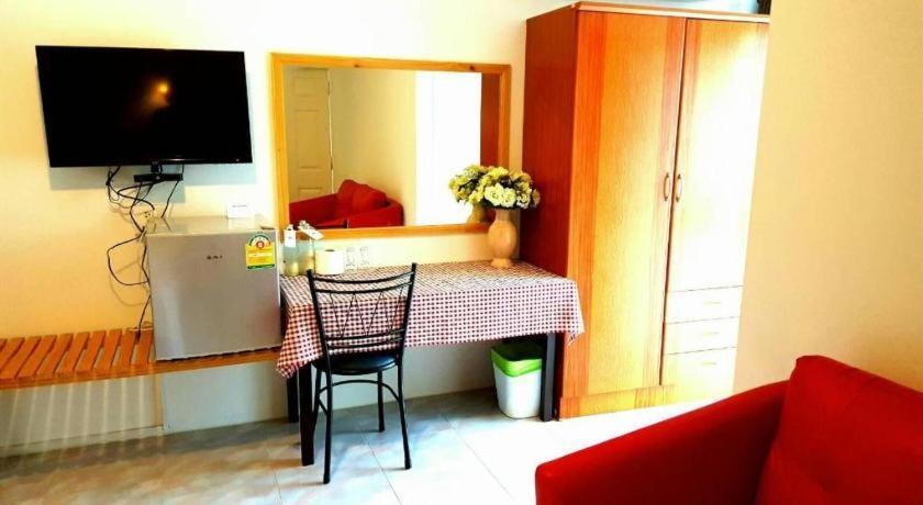 Hotel De Ratt Phuket Patong ภายนอก รูปภาพ